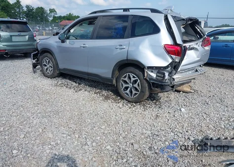 2021 Subaru Forester Premium z USA, uszkodzony, nr VIN JF2SKAJC3MH527928